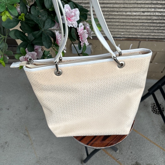 NWT Talbots Cream Tote Bag With White Leather Straps - Picture 4 of 5